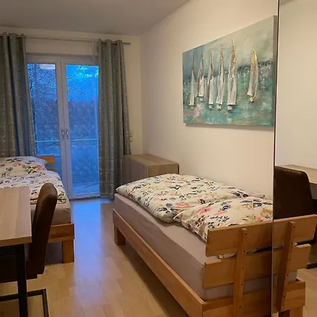 Helle Mit Balkon 120qm, 4zimmer 公寓 *