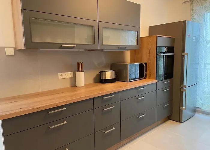 아파트 Helle Mit Balkon 120qm, 4zimmer