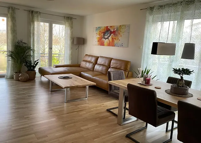 Helle Mit Balkon 120qm, 4zimmer 아파트 도르트문트