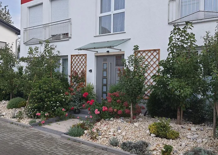 Helle Mit Balkon 120qm, 4zimmer * 도르트문트