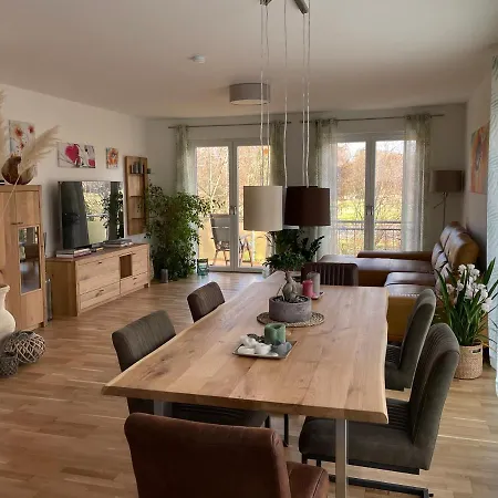 Helle Mit Balkon 120qm, 4zimmer *
