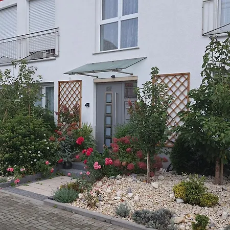 Helle Mit Balkon 120qm, 4zimmer * דורטמונד
