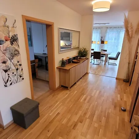 דירה Helle Mit Balkon 120qm, 4zimmer *