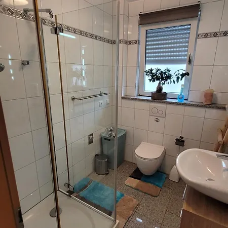 Helle Mit Balkon 120qm, 4zimmer * דורטמונד