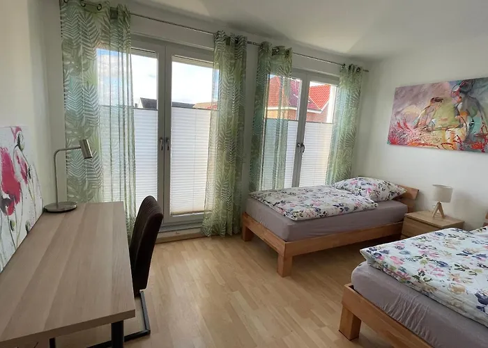 Helle Mit Balkon 120qm, 4zimmer Lejlighed *